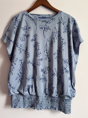 Apt 9 Blue Floral Smocked Hem Blouse Size Medium